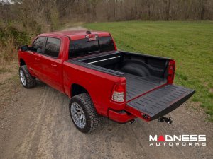 Dodge Ram Bed Cover - Powered Retractable - Rough Country - 5'7" Bed